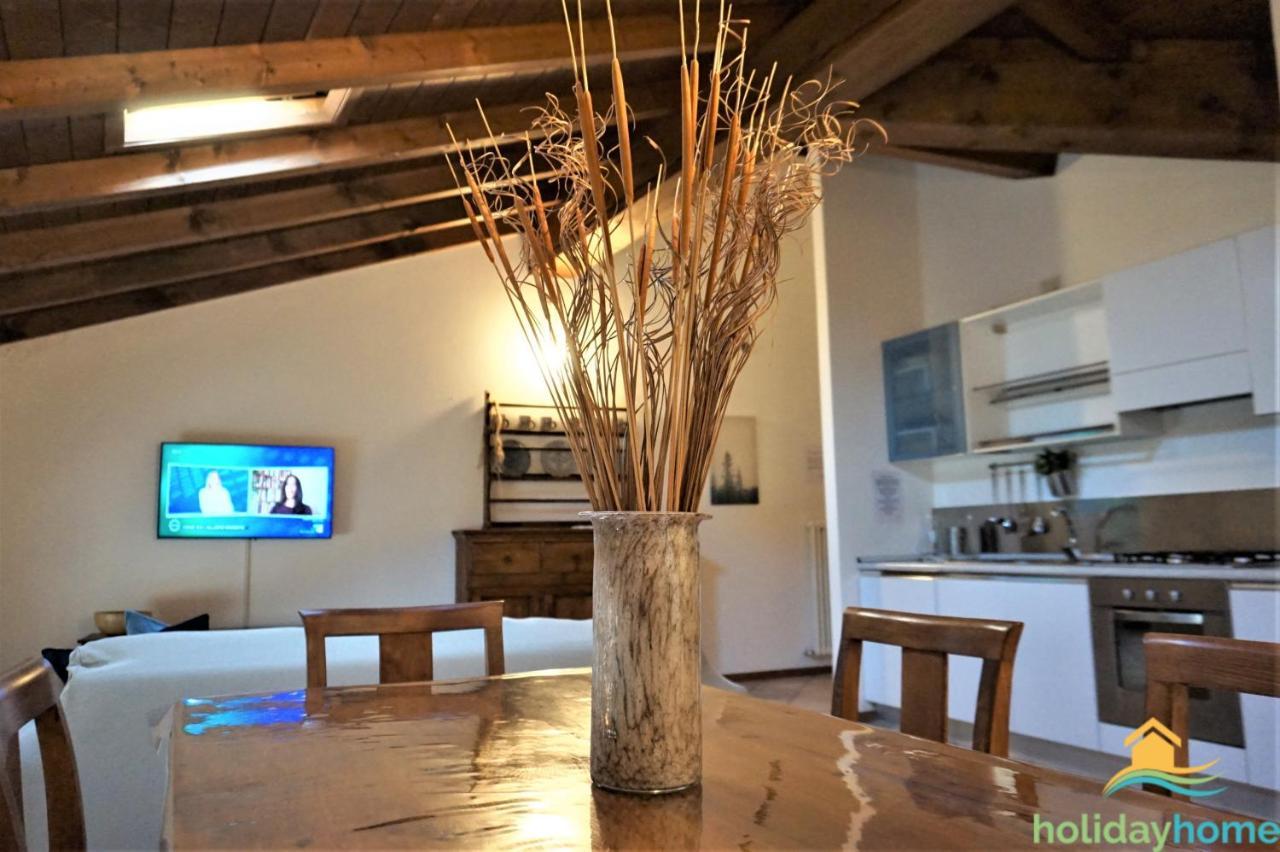 דירות ריבה דל גארדה Loft Martini מראה חיצוני תמונה
